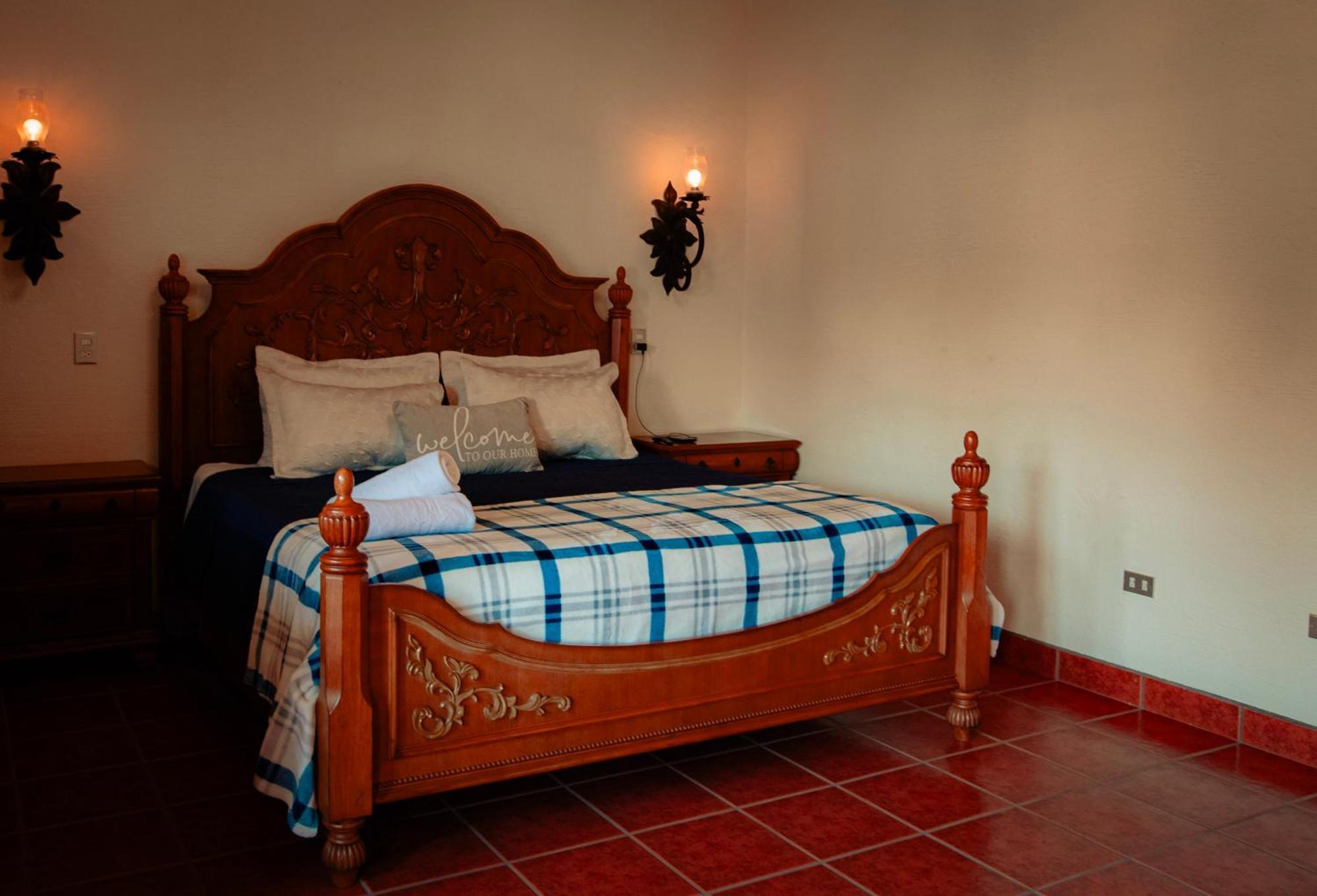 Palacio Del Conquistador San Cristóbal El Bajo Extérieur photo